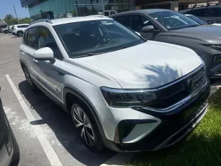Volkswagen Taos 2023 SE 4dr SUV