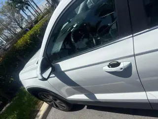 Volkswagen Taos 2023 SE 4dr SUV