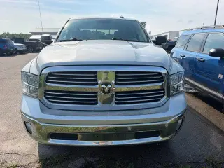 Ram 1500 2016 4x4 SLT Cabina Crew 4 puertas Pickup 5.5 pies