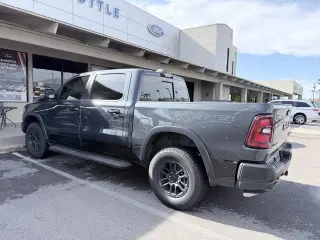 Ram 1500 2025 4x4 Rebel 4dr Crew Cab con cabina de 5.6 ft. Pickup