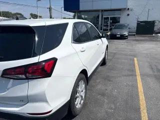 Chevrolet Equinox 2024 LT SUV de 4 puertas con 1LT