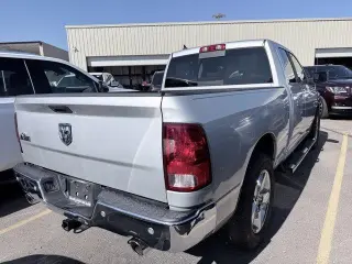 Ram 1500 Clásico 2019 4x2 SLT 4dr Cabina Quad 6.3 ft. Pickup