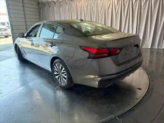 Nissan Altima 2026 2.5 SV 4dr Sedán