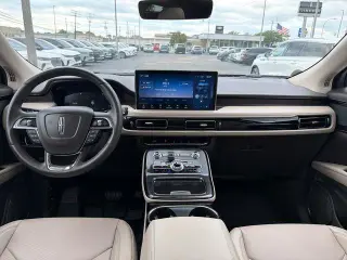 Lincoln Nautilus 2023 AWD Reserve 4dr SUV