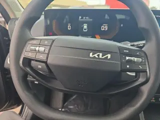 Kia K4 2025 LXS Sedán 4 puertas