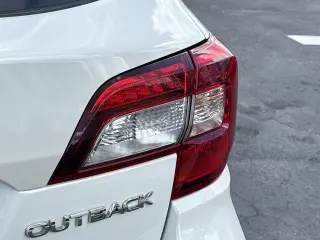 Subaru Outback 2018 AWD 2.5i Touring 4dr Wagon