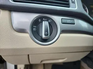 Volkswagen Passat 2015 1.8T Limited Edition 4dr Sedán PZEV