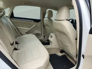 Volkswagen Passat 2015 1.8T Limited Edition 4dr Sedán PZEV