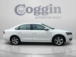 Volkswagen Passat 2015 1.8T Limited Edition 4dr Sedán PZEV