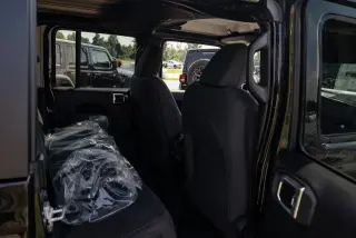 Jeep Gladiator 2025 4x4 Deportivo 4dr Cabina de Crew 5.0 ft. SB
