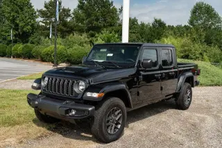 Jeep Gladiator 2025 4x4 Deportivo 4dr Cabina de Crew 5.0 ft. SB