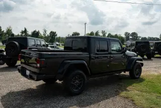 Jeep Gladiator 2025 4x4 Deportivo 4dr Cabina de Crew 5.0 ft. SB