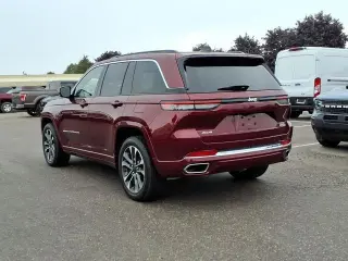 Jeep Grand Cherokee 2025 4x4 Overland 4dr SUV