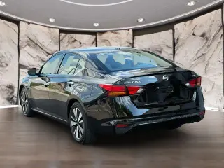 Nissan Altima 2022 2.5 SV 4dr Sedán