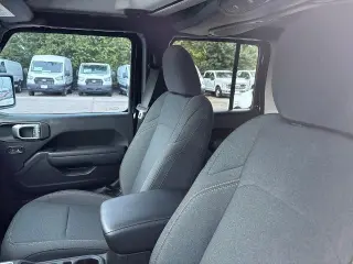 Jeep Wrangler 2025 4x4 Sport 4dr SUV