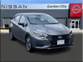 Nissan Versa 2025 SV 4dr Sedán