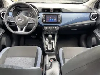 Nissan Versa 2025 SV 4dr Sedán