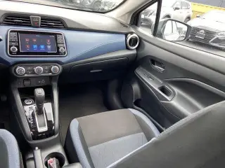 Nissan Versa 2025 SV 4dr Sedán