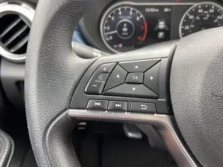Nissan Versa 2025 SV 4dr Sedán