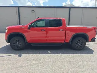Chevrolet Silverado 1500 2023 4x4 LT Trail Boss 4dr Crew Cab 5.8 ft. SB