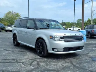 Ford Flex 2019 con tracción en las fouraz y SEL 4dr Crossover