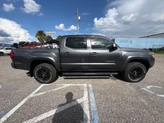Toyota Tacoma 2022 4x2 SR5 V6 4dr Double Cab 5.0 ft SB