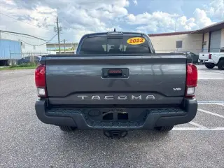 Toyota Tacoma 2022 4x2 SR5 V6 4dr Double Cab 5.0 ft SB