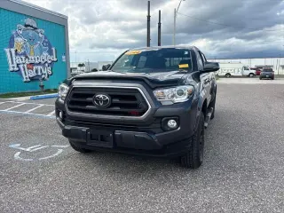 Toyota Tacoma 2022 4x2 SR5 V6 4dr Double Cab 5.0 ft SB
