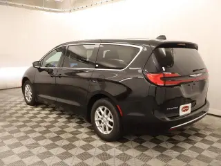 Chrysler Pacifica 2025 Select 4puertas Minivan