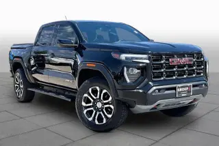 GMC Canyon 2023 4x4 AT4 4dr Crew Cab 5 ft. SB