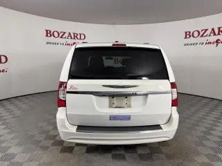 Chrysler Town and Country 2012 Touring 4dr Mini-Van