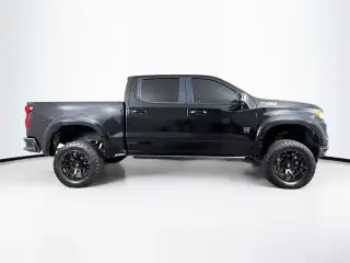 Chevrolet Silverado 1500 2023 4x4 RST 4dr Crew Cab 5.8 ft. SB