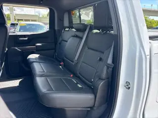 GMC Sierra 1500 2019 4x4 SLT 4 puertas Crew Cab 5.8 pies SB