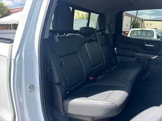 GMC Sierra 1500 2019 4x4 SLT 4 puertas Crew Cab 5.8 pies SB