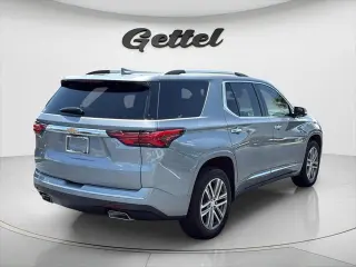Chevrolet Traverse 2023 High Country SUV de 4 puertas