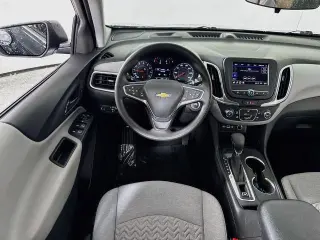 Chevrolet Equinox 2024 LS SUV de 4 puertas con 1LS