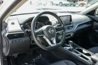 Nissan Altima 2023 2.5 SV 4dr Sedán