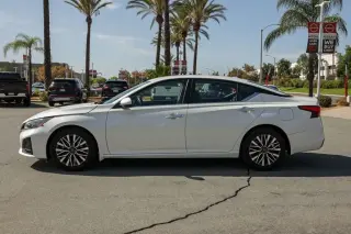 Nissan Altima 2023 2.5 SV 4dr Sedán