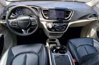 Chrysler Pacifica 2024 Touring L 4dr Mini-Van