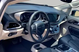 Chrysler Pacifica 2024 Touring L 4dr Mini-Van