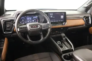 GMC Canyon 2024 4x4 AT4 4puertas Crew Cab 5 pies. SB