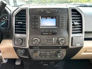 Ford F-150 2018 4x4 XLT 4dr SuperCab 6.5 ft. SB