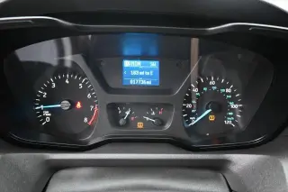 Furgoneta de carga Ford Transit 2017 150 3 puertas distancia entre ejes corta techo bajo con puertas laterales de pasajero 60/40