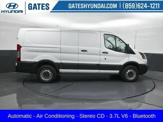 Furgoneta de carga Ford Transit 2017 150 3 puertas distancia entre ejes corta techo bajo con puertas laterales de pasajero 60/40