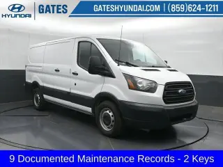 Furgoneta de carga Ford Transit 2017 150 3 puertas distancia entre ejes corta techo bajo con puertas laterales de pasajero 60/40