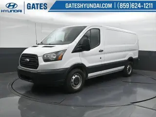 Furgoneta de carga Ford Transit 2017 150 3 puertas distancia entre ejes corta techo bajo con puertas laterales de pasajero 60/40