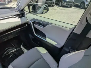 Toyota RAV4 2025 Limited 4 SUV