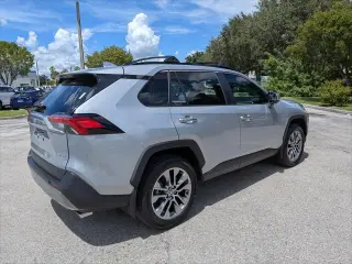 Toyota RAV4 2025 Limited 4 SUV