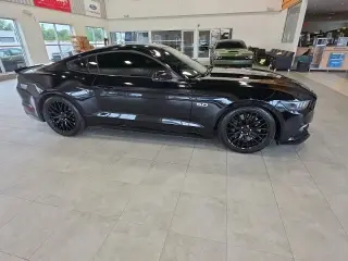 Ford Mustang 2015 GT Premium 2dr Fastback