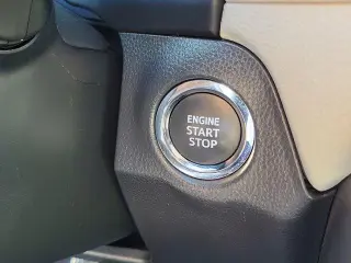 Toyota RAV4 2023 AWD XLE Premium 4dr SUV